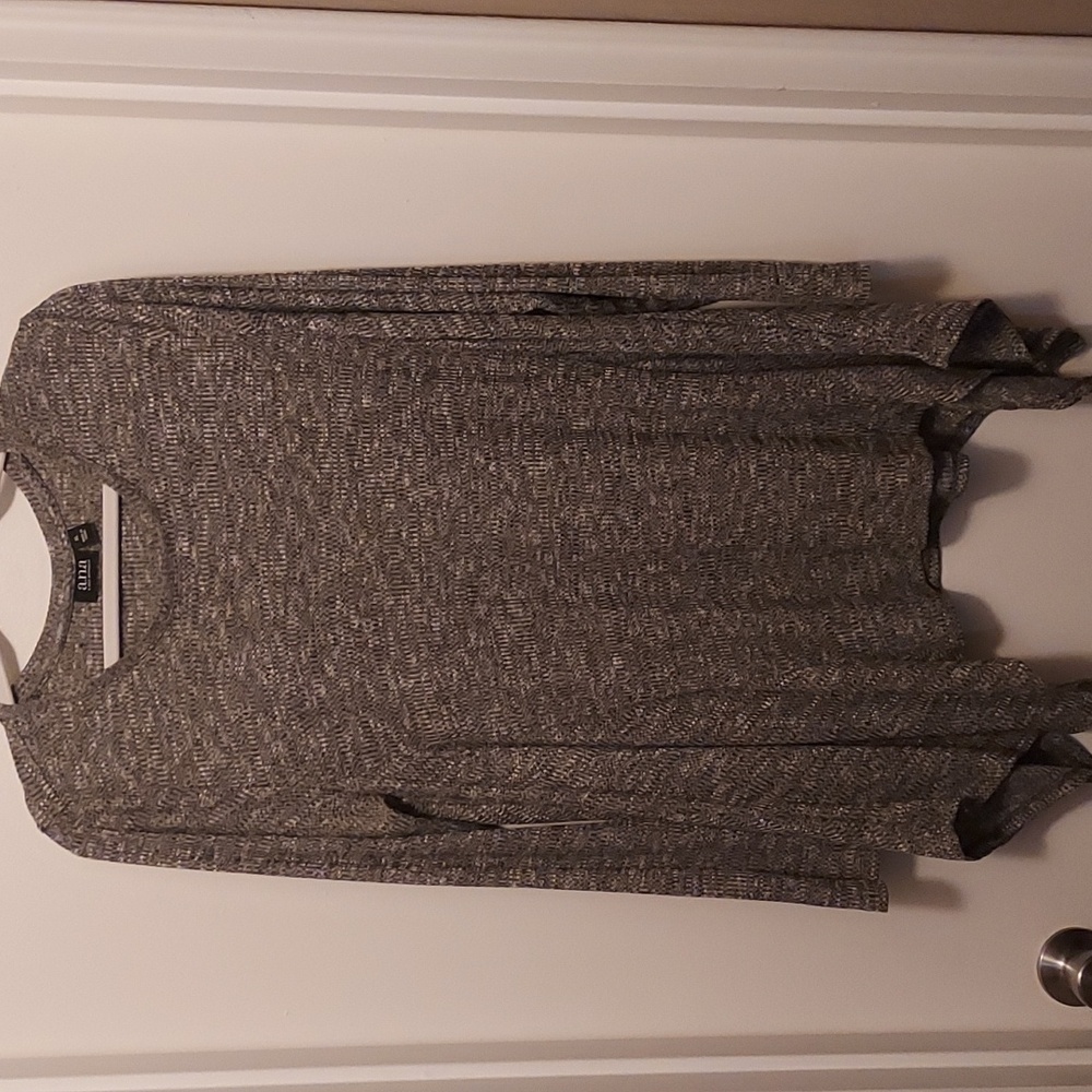 a.n.a Flowy Grey Sweater